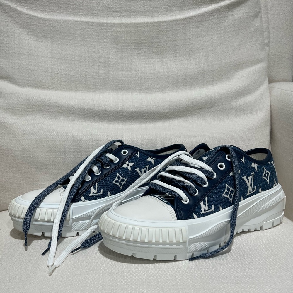 New Louis Vuitton Squad Sneaker Denim, size 39